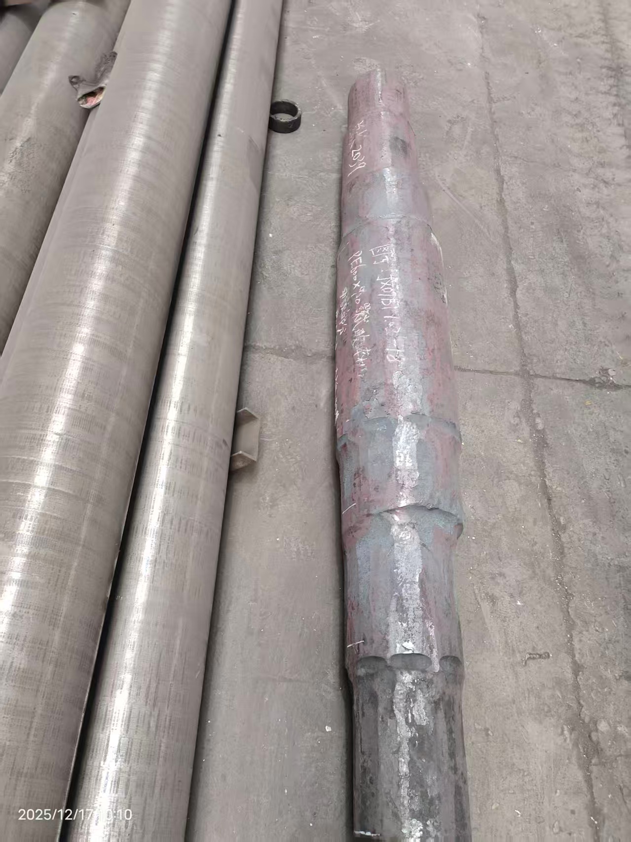 Apakah penempaan aci engsel